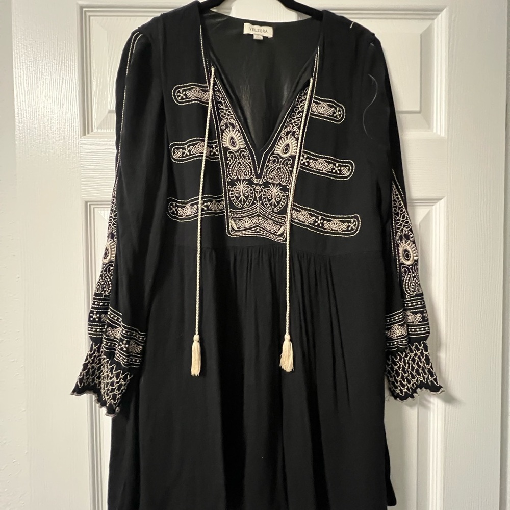 Velzera Black Knit Top with Subtle Sheen